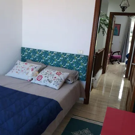 Terraced House Loft Bed With Infrared Sauna Cabin Or Sea View Dbl In Puerto De La Cruz Alloggio in famiglia